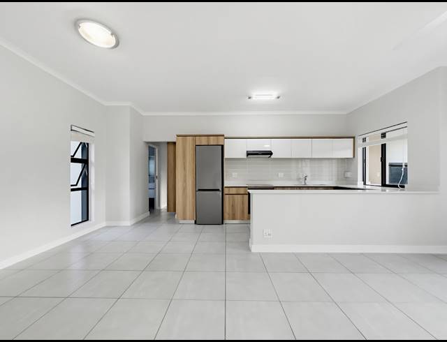 2 BEDROOM APARTMENT TO LET IN BALLITO CENTRAL